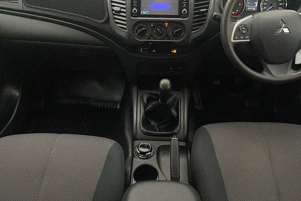 2021 Mitsubishi Triton