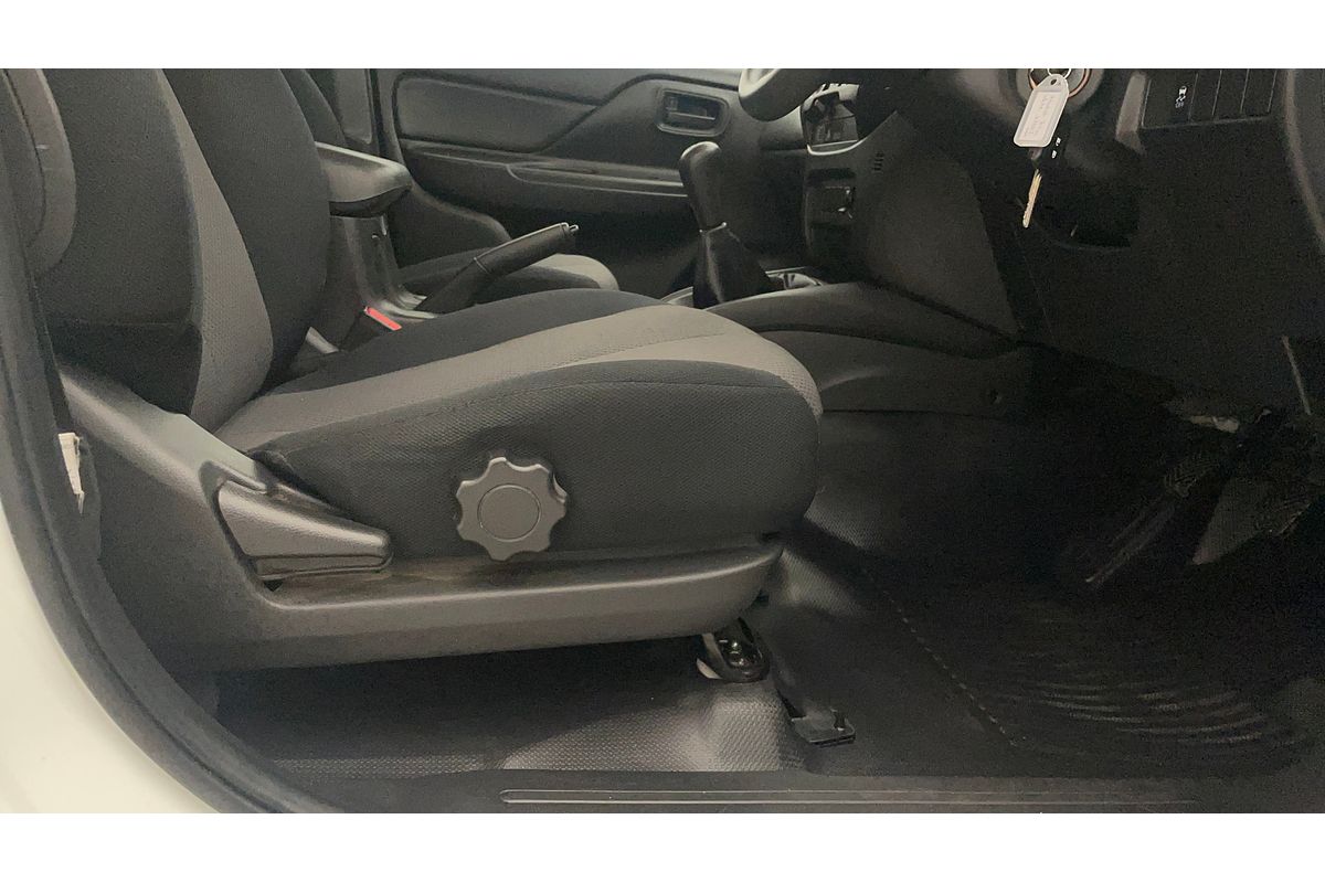 2021 Mitsubishi Triton