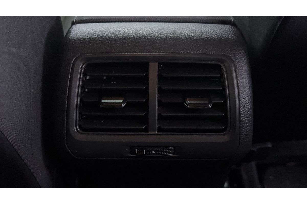 2016 Volkswagen Golf 92TSI Trendline 7