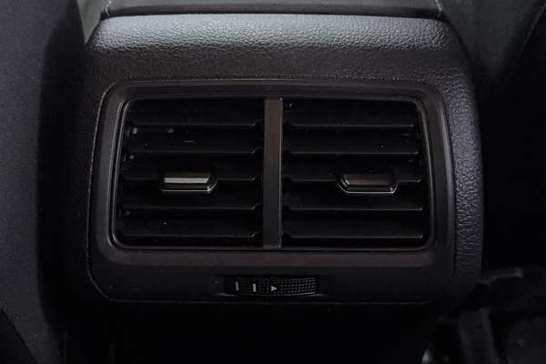 2016 Volkswagen Golf 92TSI Trendline 7