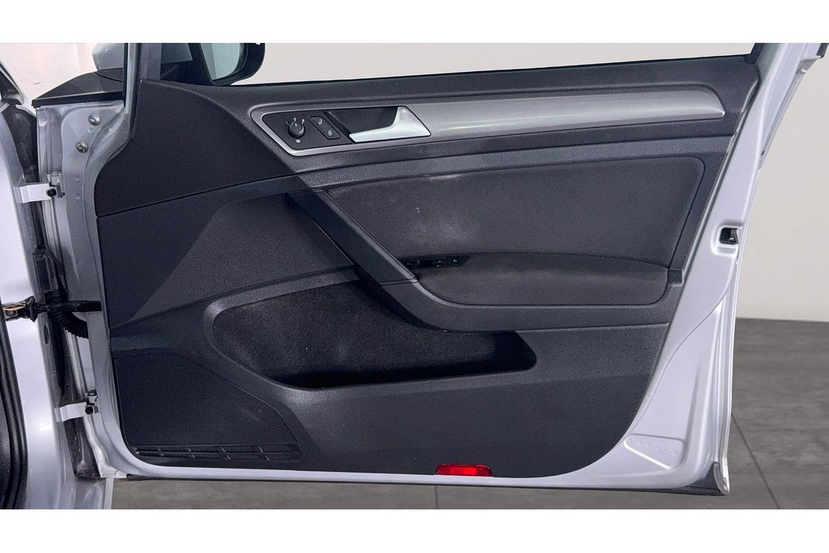 2016 Volkswagen Golf 92TSI Trendline 7