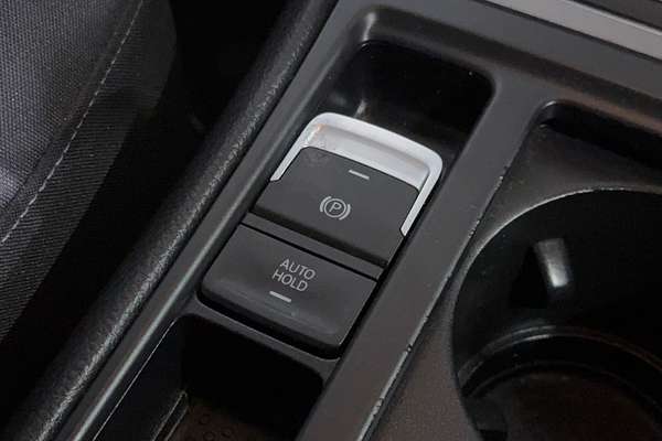 2016 Volkswagen Golf 92TSI Trendline 7