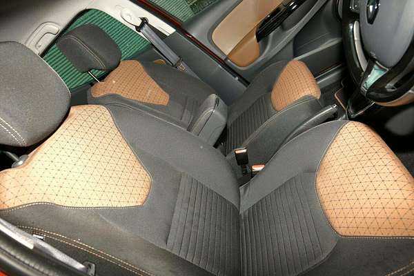 2014 Renault Clio Dynamique IV B98