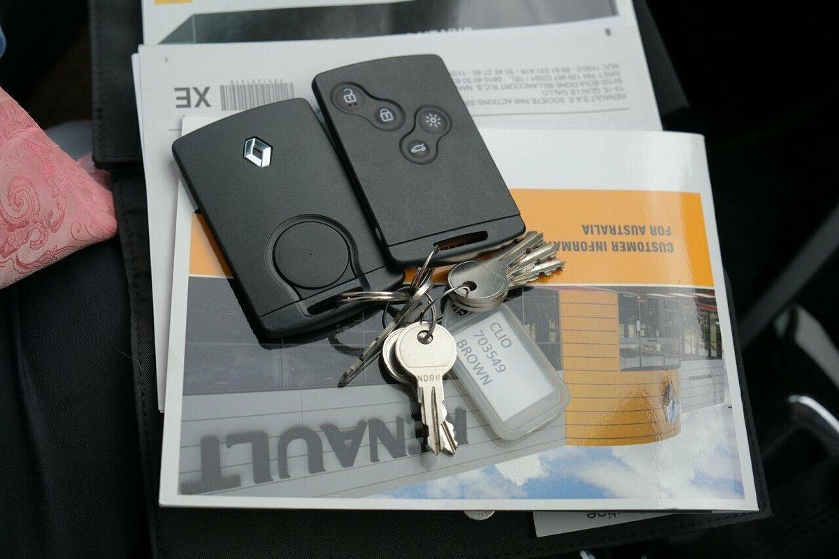 2014 Renault Clio Dynamique IV B98