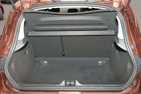 2014 Renault Clio Dynamique IV B98