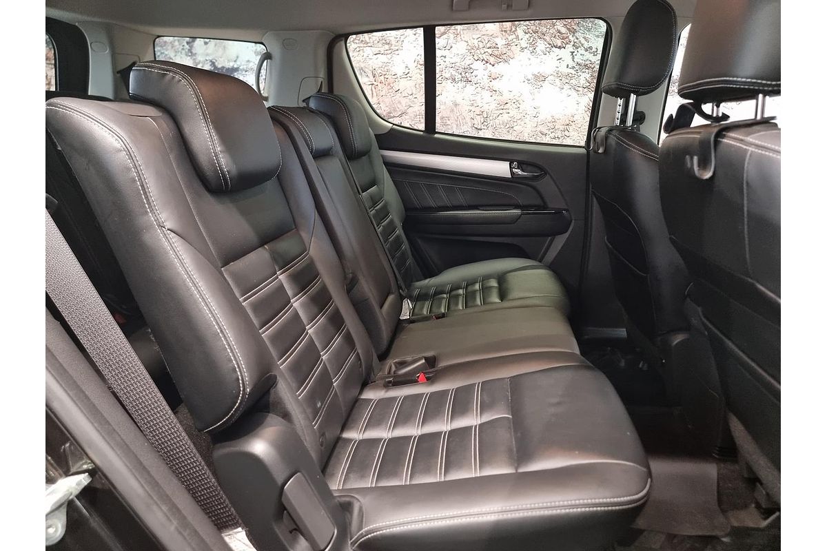 2017 Isuzu MU-X LS-T