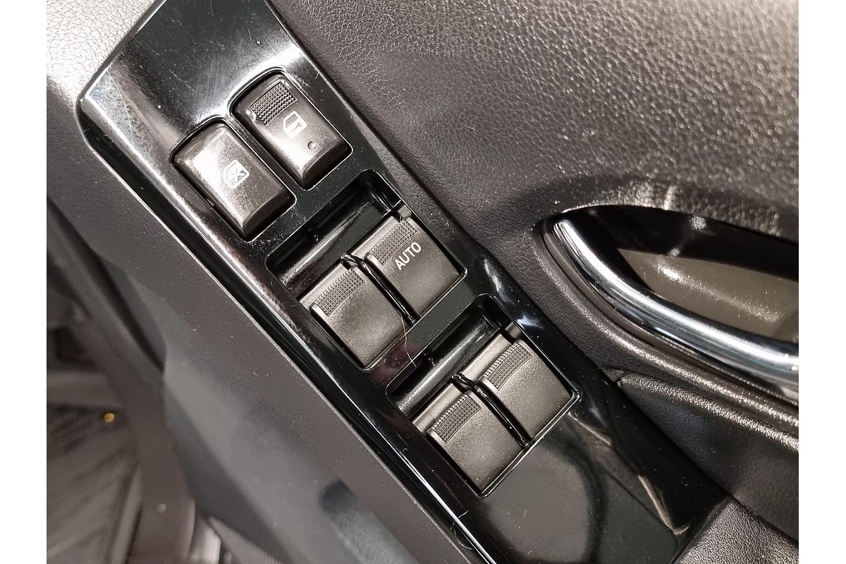 2017 Isuzu MU-X LS-T