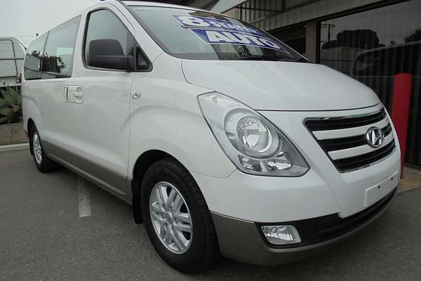 2017 Hyundai iMax TQ3-W Series II