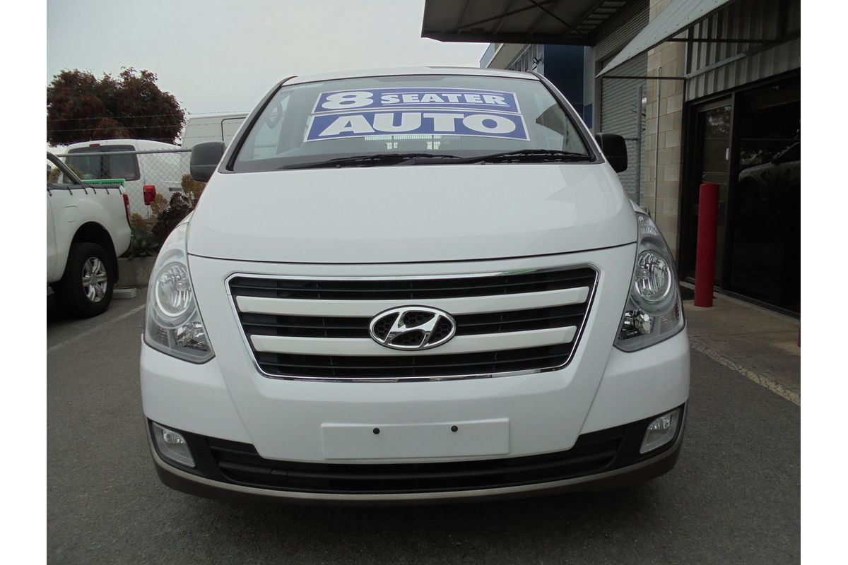 2017 Hyundai iMax TQ3-W Series II