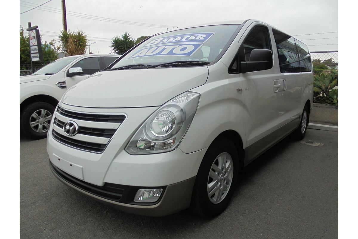 2017 Hyundai iMax TQ3-W Series II