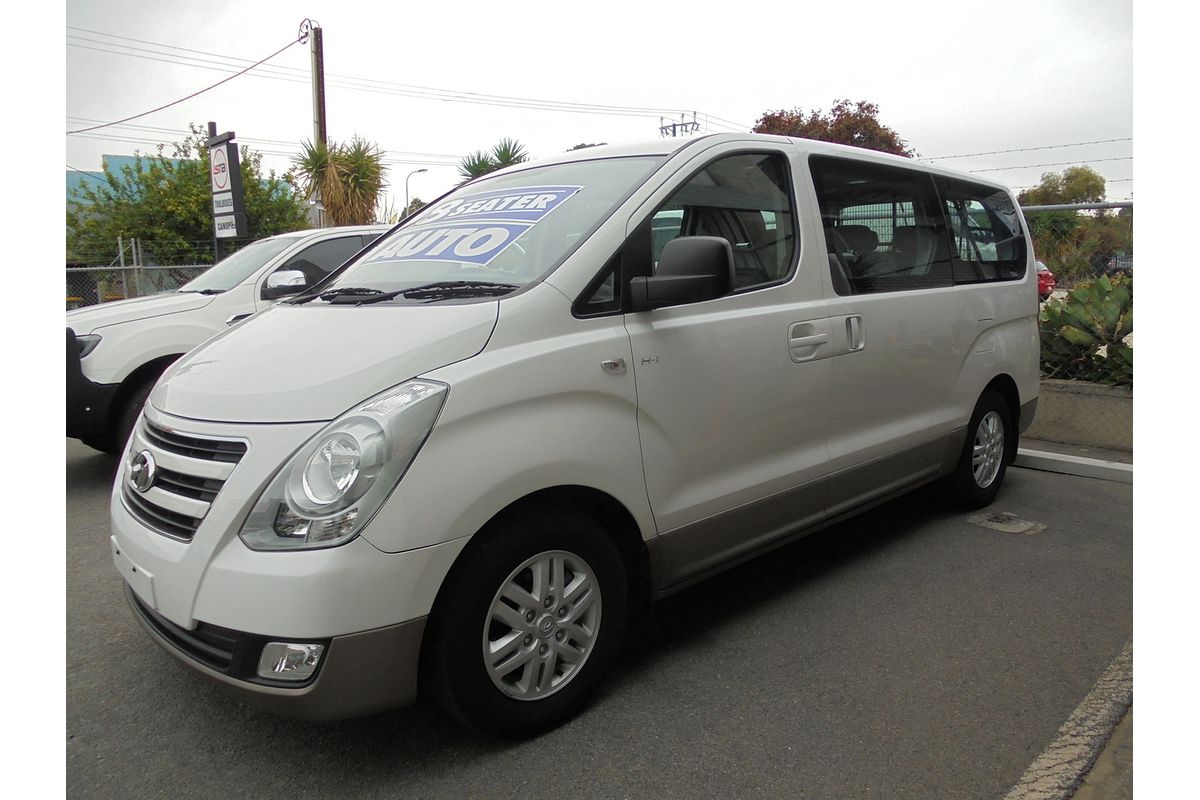 2017 Hyundai iMax TQ3-W Series II