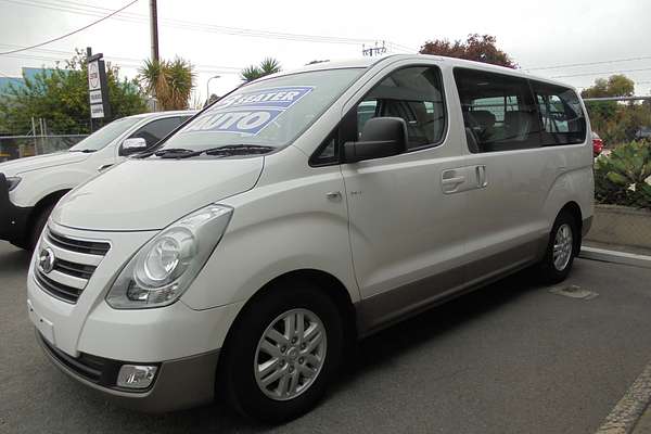 2017 Hyundai iMax TQ3-W Series II