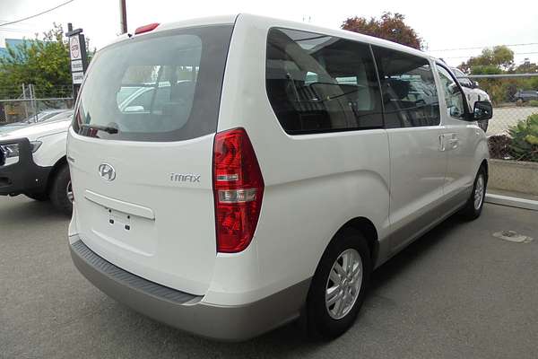2017 Hyundai iMax TQ3-W Series II