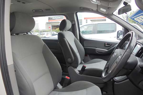 2017 Hyundai iMax TQ3-W Series II