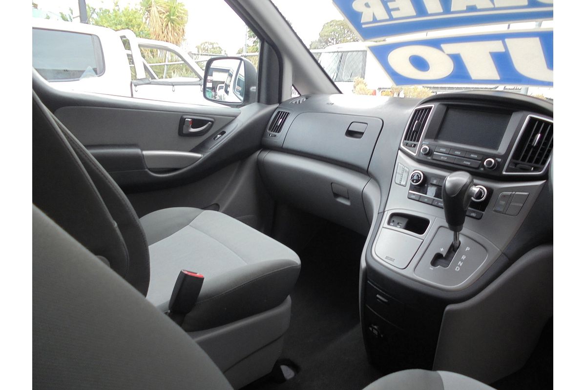 2017 Hyundai iMax TQ3-W Series II