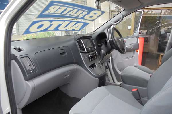 2017 Hyundai iMax TQ3-W Series II