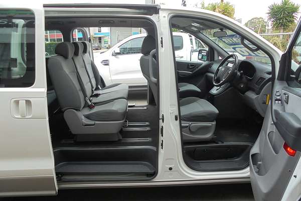 2017 Hyundai iMax TQ3-W Series II