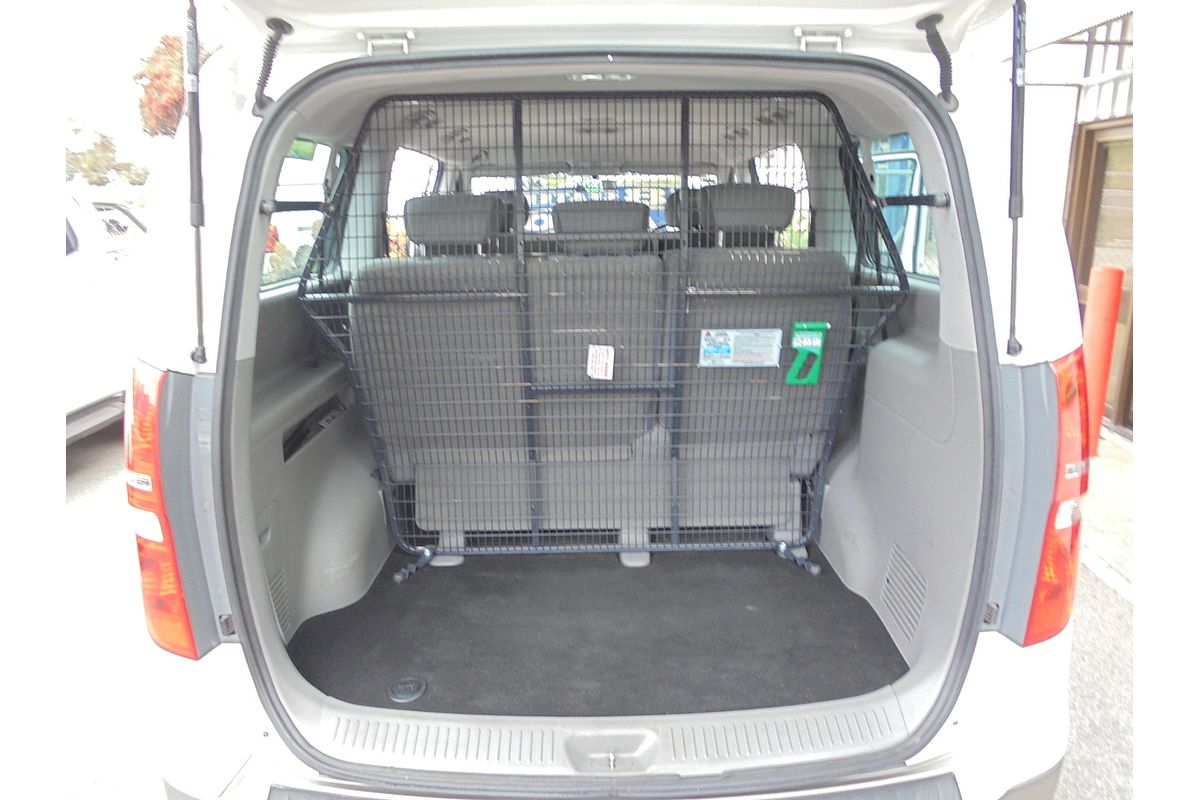 2017 Hyundai iMax TQ3-W Series II