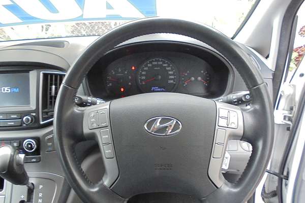 2017 Hyundai iMax TQ3-W Series II