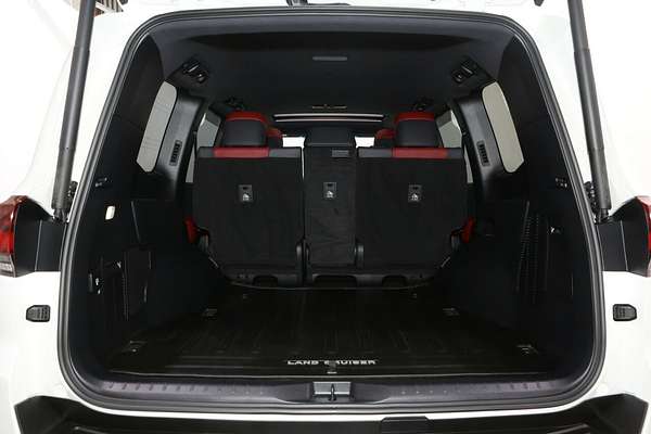 2024 Toyota Landcruiser GR Sport FJA300R