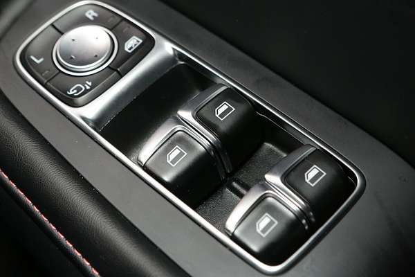 2024 MG HS Vibe SAS23