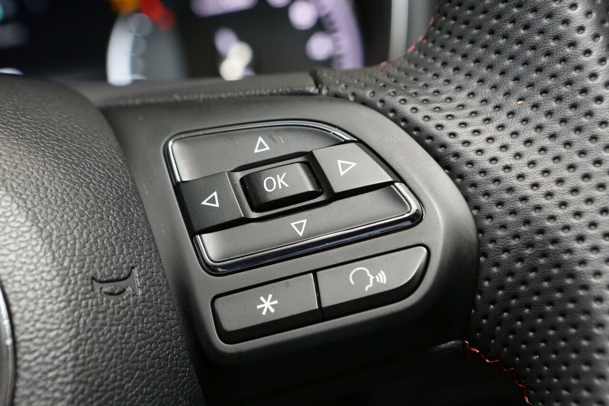 2024 MG HS Vibe SAS23