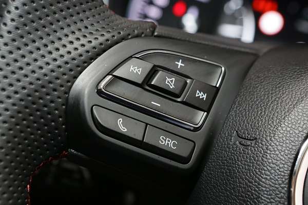 2024 MG HS Vibe SAS23