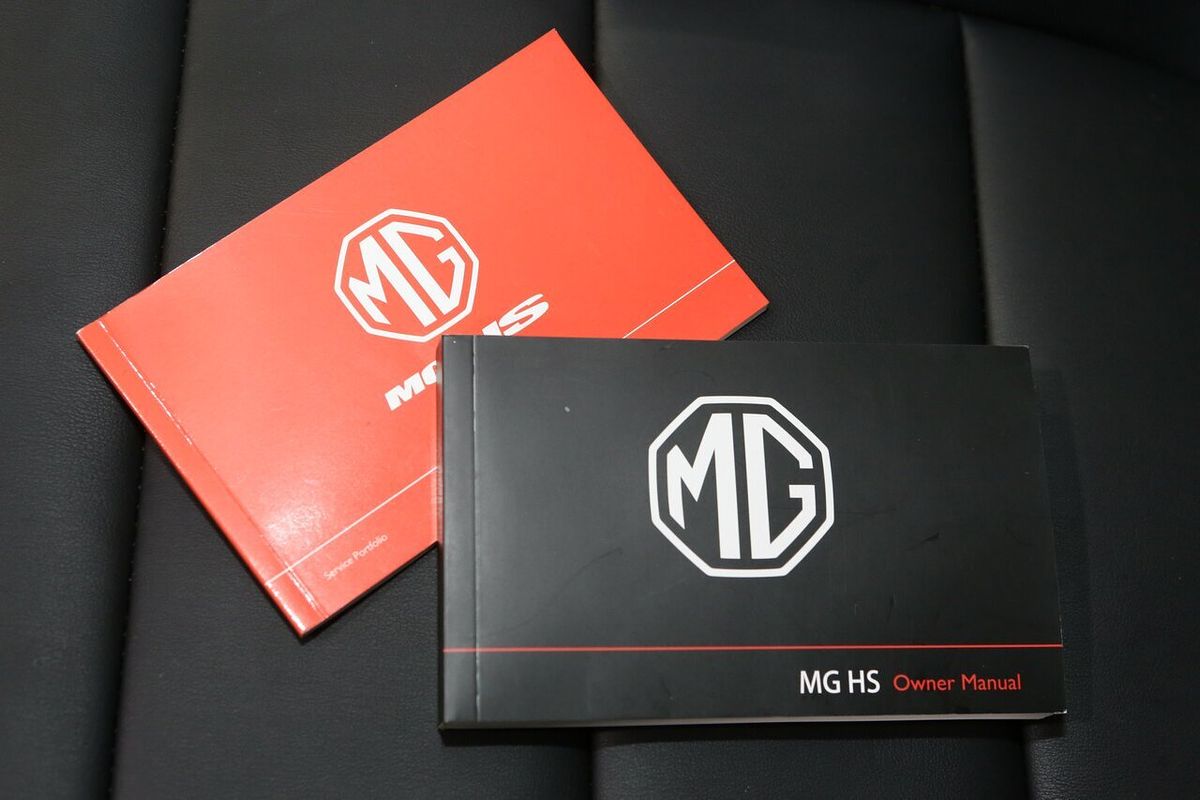 2024 MG HS Vibe SAS23