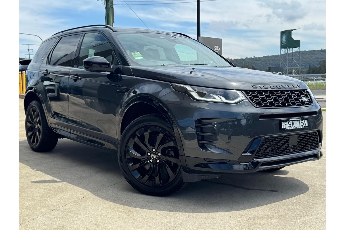 2025 Land Rover Discovery Sport P300e Dynamic SE L550