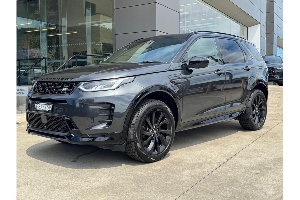 2025 Land Rover Discovery Sport P300e Dynamic SE L550