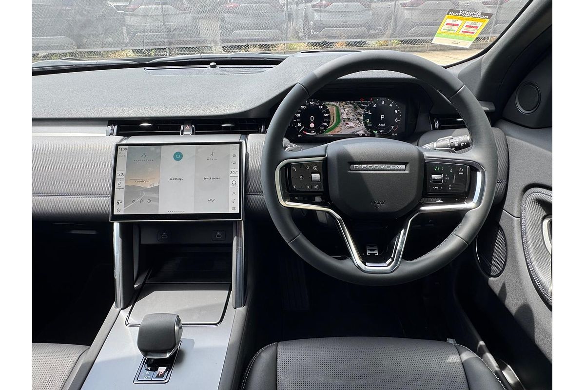 2025 Land Rover Discovery Sport P300e Dynamic SE L550