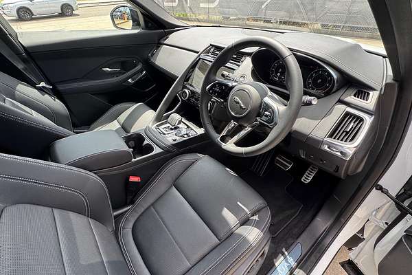 2024 Jaguar E-PACE P250 R-Dynamic SE X540