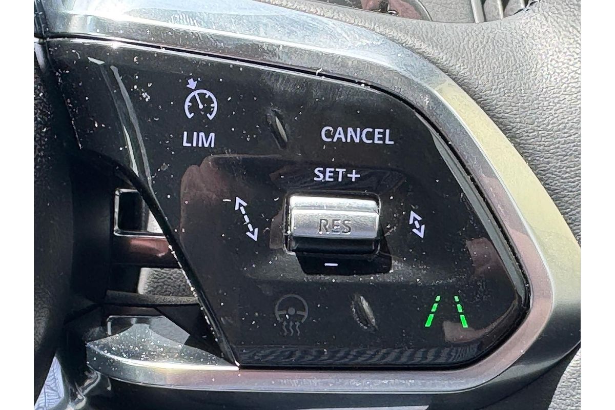 2024 Jaguar E-PACE P250 R-Dynamic SE X540