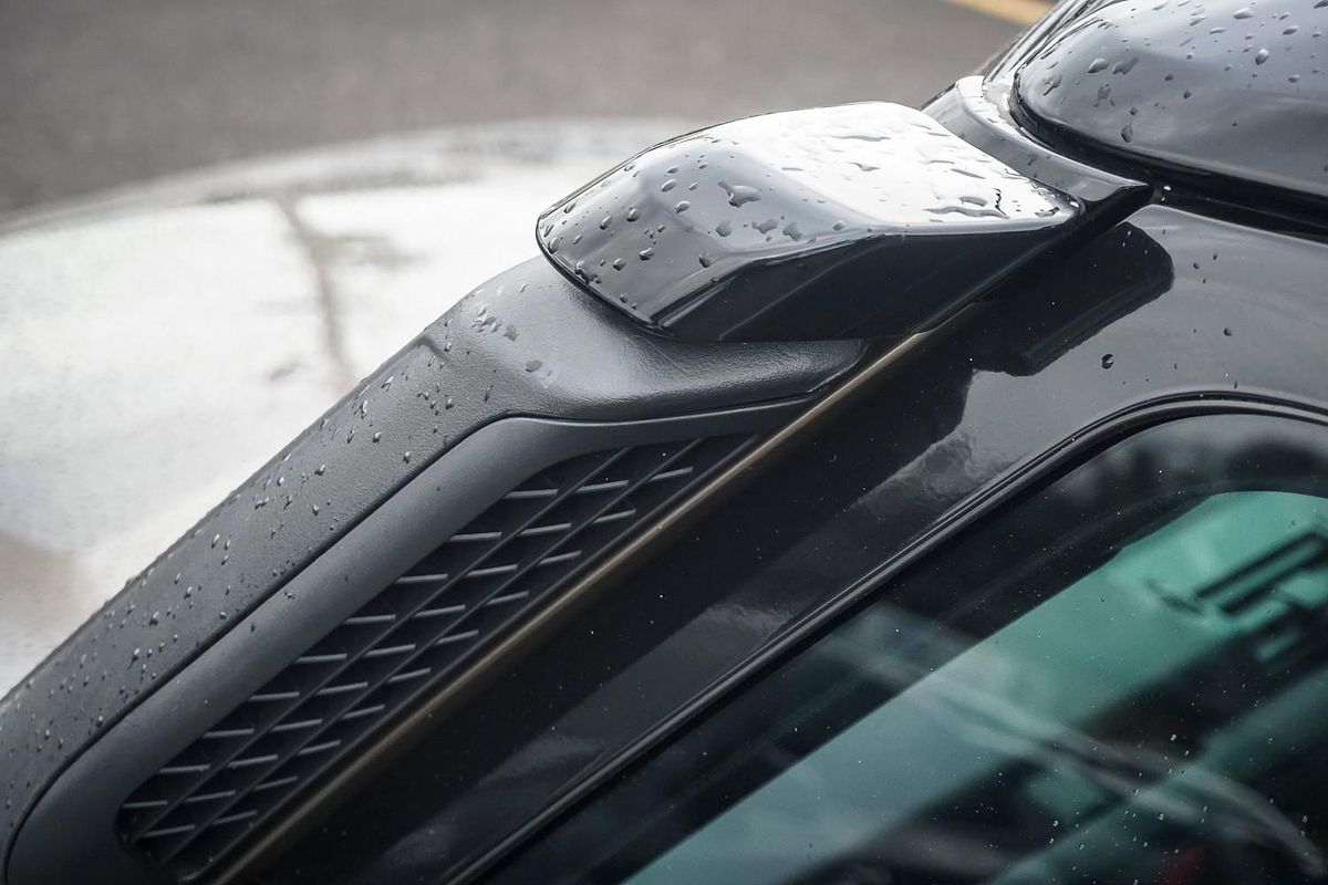 2020 Land Rover Defender 110 D240 First Edition L663