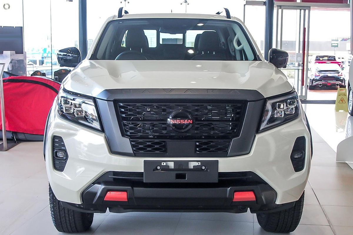 2025 Nissan Navara PRO-4X D23 4X4