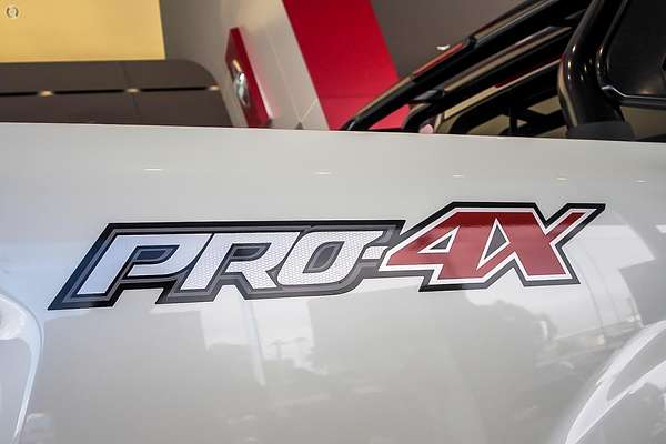 2025 Nissan Navara PRO-4X D23 4X4