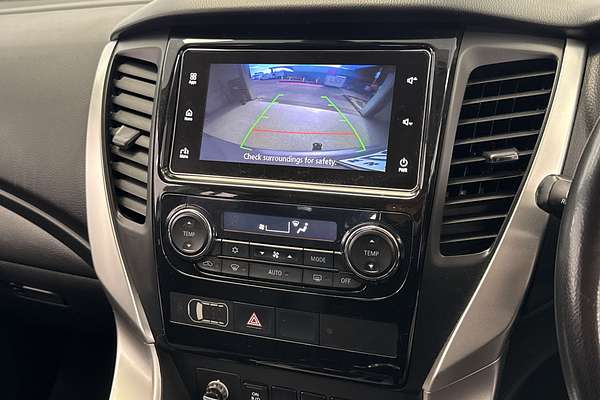 2017 Mitsubishi Pajero Sport GLS QE