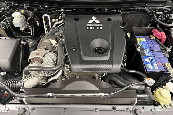 2017 Mitsubishi Pajero Sport GLS QE