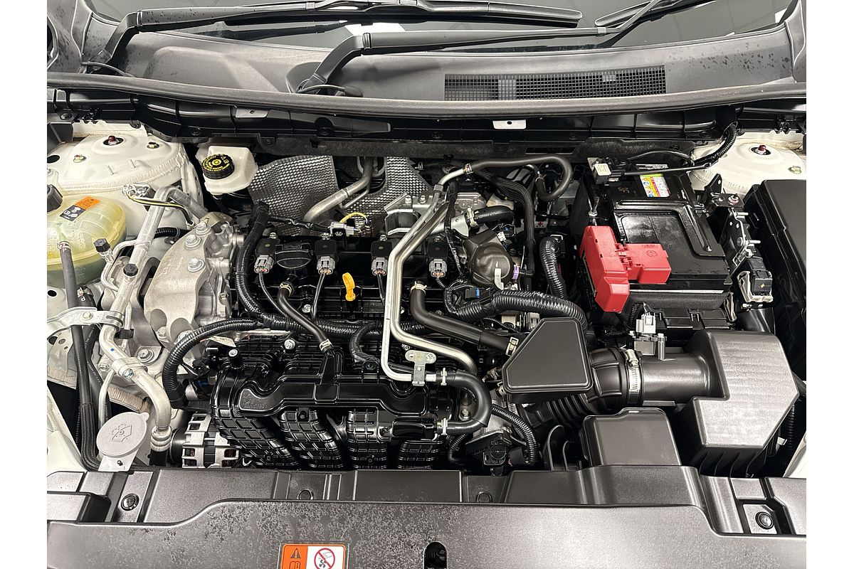 2023 Mitsubishi Outlander ES ZM