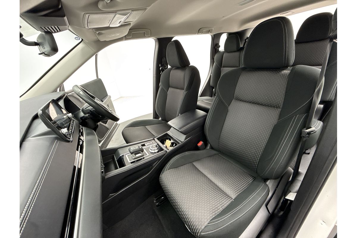 2023 Mitsubishi Outlander ES ZM