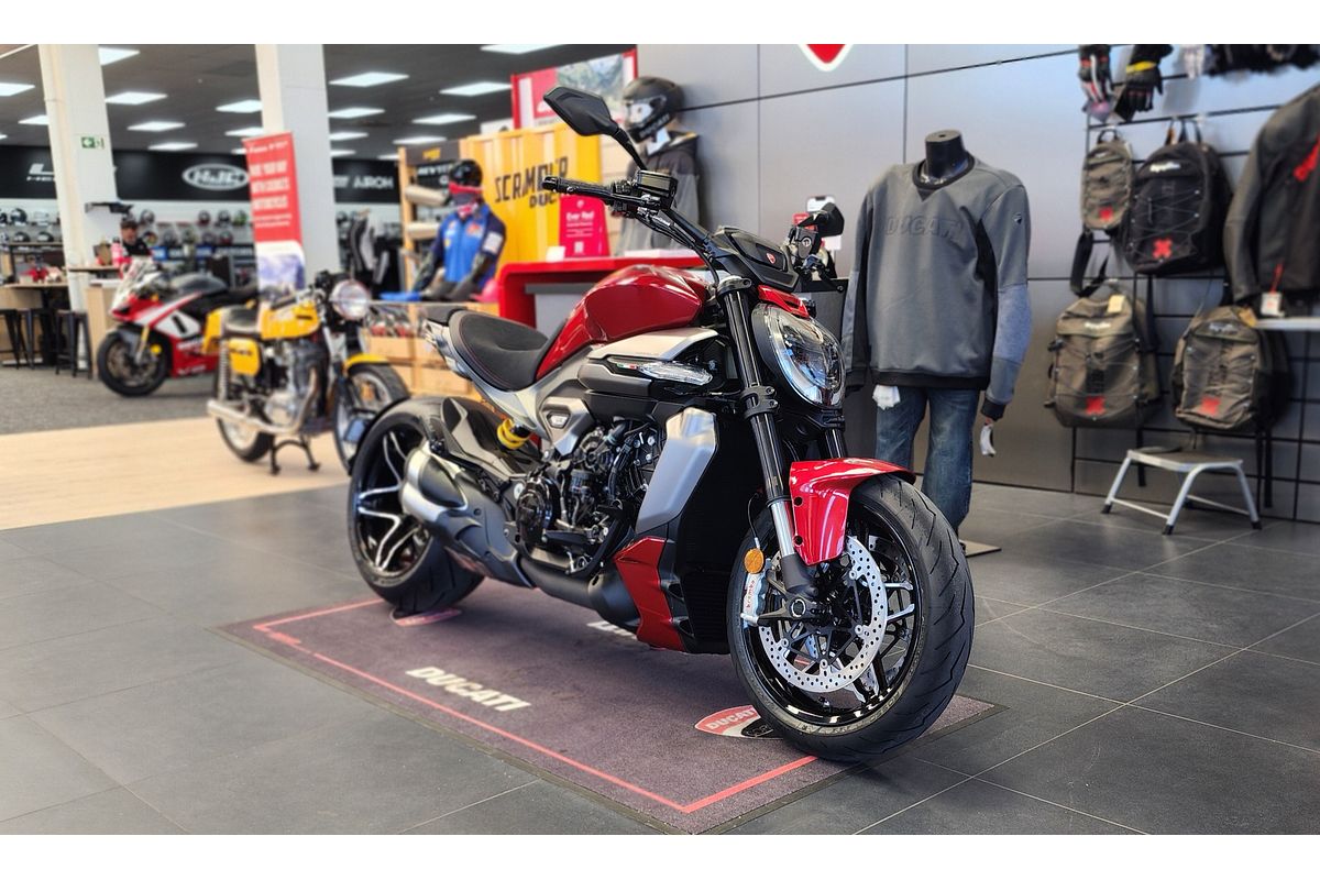 2026 Ducati XDIAVEL V4