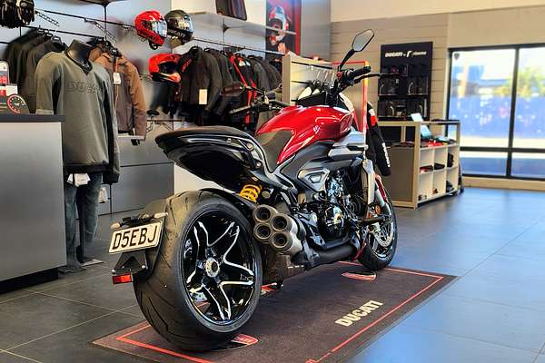 2026 Ducati XDIAVEL V4