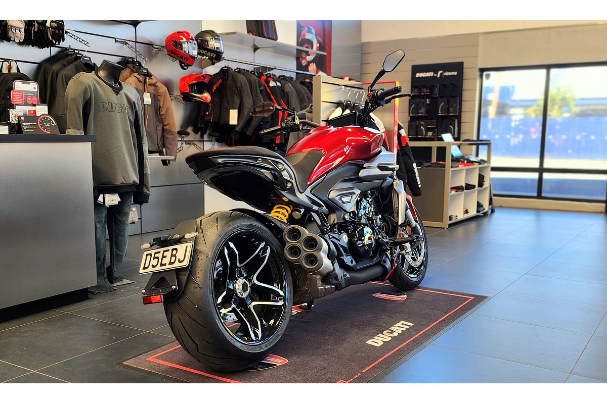 2026 Ducati XDIAVEL V4