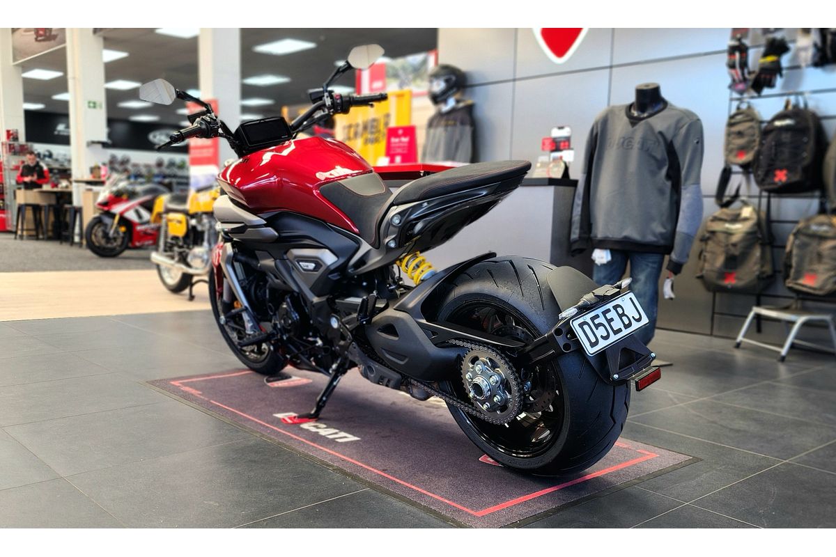 2026 Ducati XDIAVEL V4