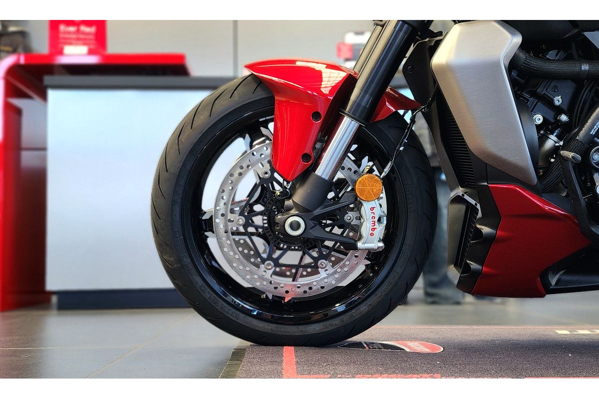 2026 Ducati XDIAVEL V4