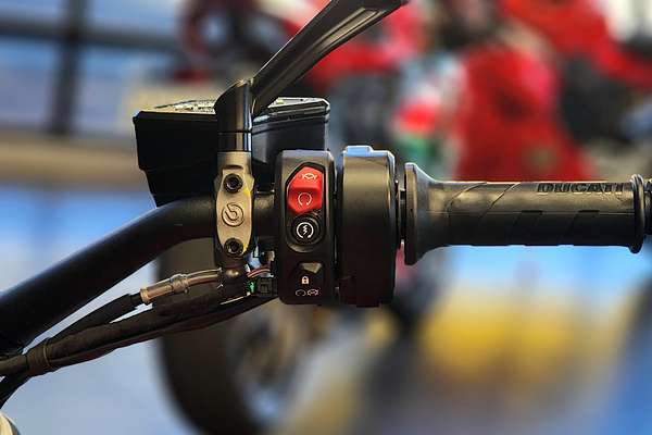 2026 Ducati XDIAVEL V4