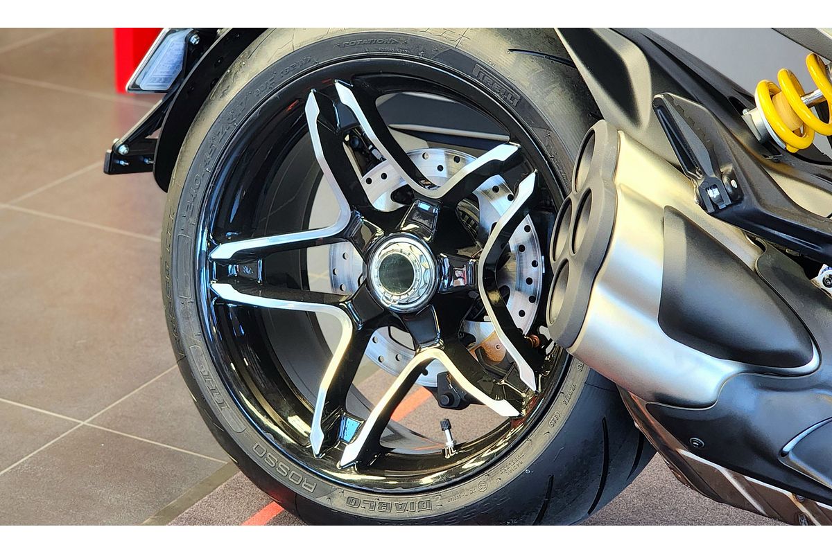 2026 Ducati XDIAVEL V4