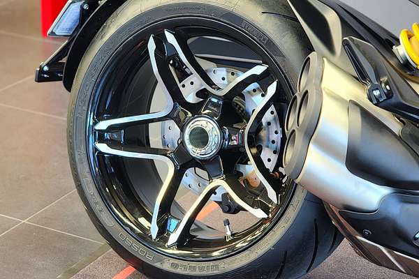 2026 Ducati XDIAVEL V4