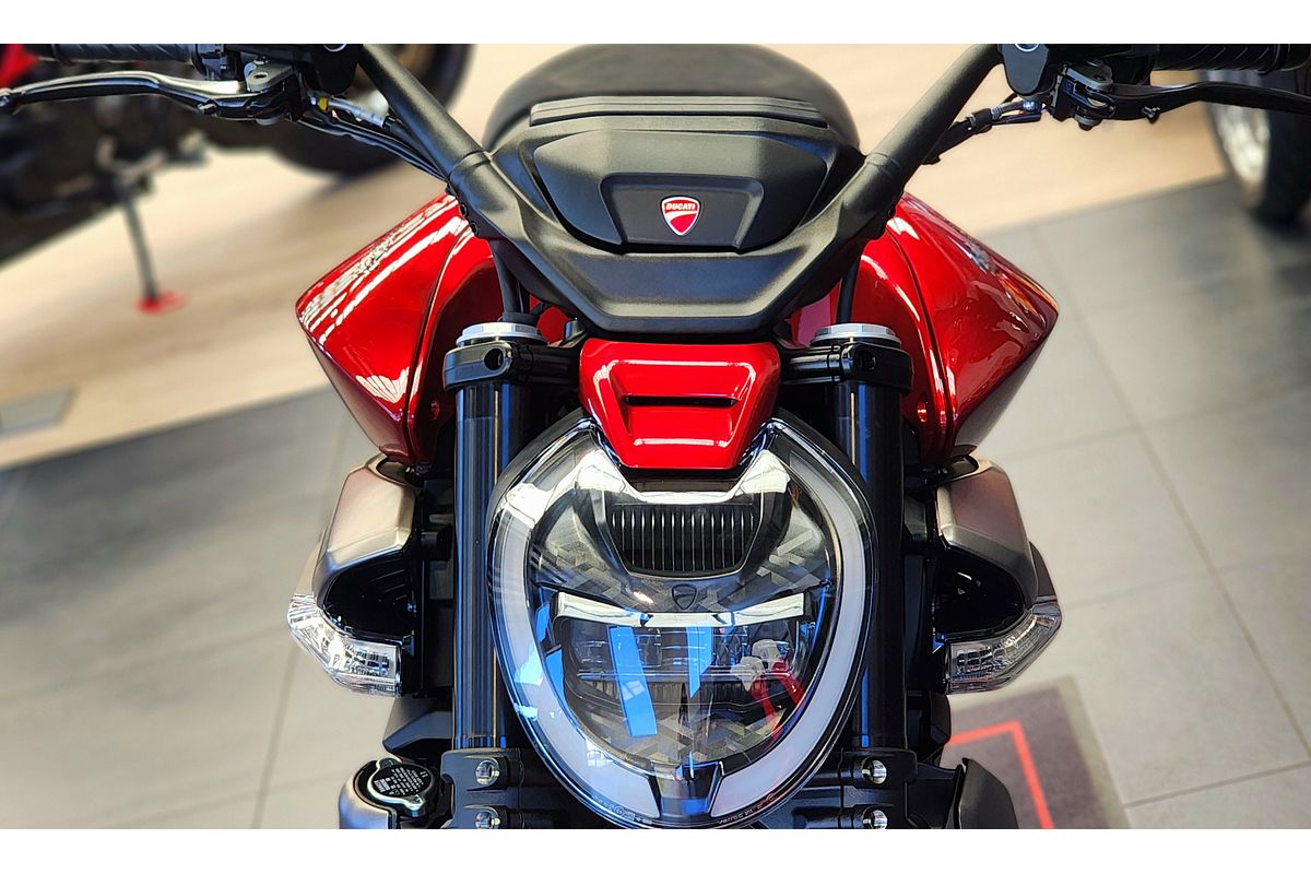 2026 Ducati XDIAVEL V4