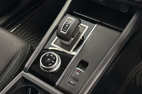 2022 Mitsubishi Outlander ES ZM